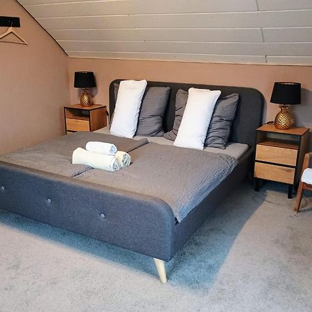 Sleep&Chill - Ruhige Uebernachtung Mit Main-Blick Apartment Neustadt am Main Екстериор снимка