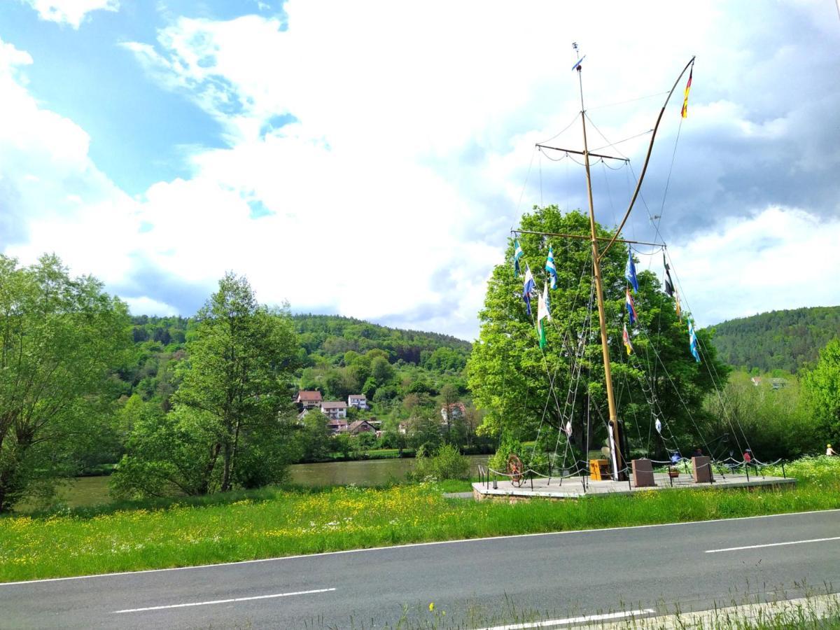 Sleep&Chill - Ruhige Uebernachtung Mit Main-Blick Apartment Neustadt am Main Екстериор снимка