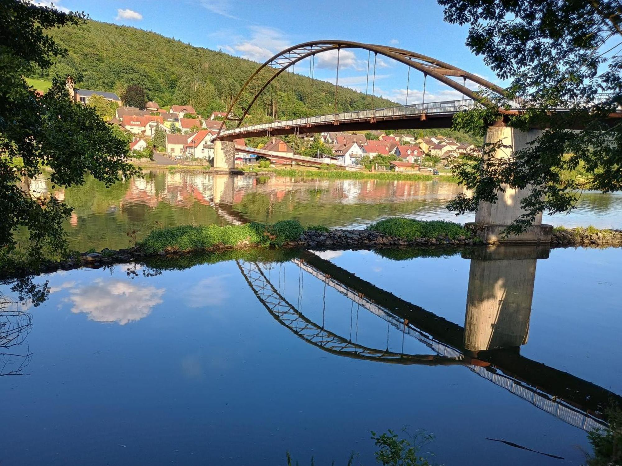 Sleep&Chill - Ruhige Uebernachtung Mit Main-Blick Apartment Neustadt am Main Екстериор снимка