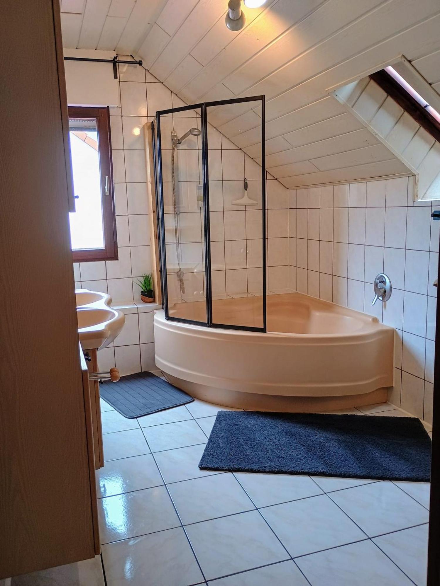 Sleep&Chill - Ruhige Uebernachtung Mit Main-Blick Apartment Neustadt am Main Екстериор снимка